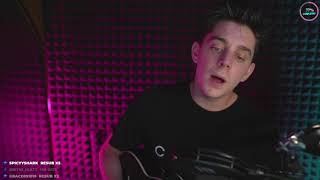 Ethan Nestor singing “Fly me to the moon” by Frank Sinatra