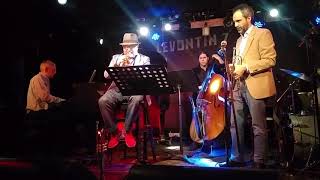 Chet Baker - Leaving