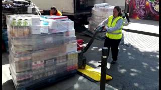 Temporary ramp Flaier to easily climb stairs or sidewalks