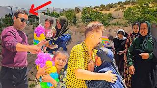 Surprise! Mahmoud returns with special guests