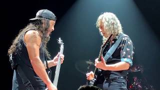 Metallica : Kirk Hammett & Rob Trujillo - Eye of the beholder & Aux Champs-Elysées jam Paris 2017
