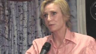 Jane Lynch 1003