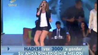 Hadise - Dum Tek Tek @Beyaz Show