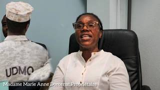 Gad sa yon polisye UDMO fè yon Dyaspora apre l fin siyen yon kontra ak madan polisye a