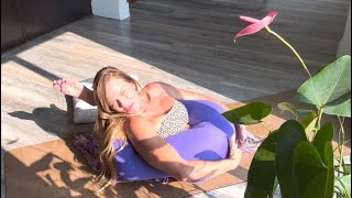 Yoga for Hip Flexibility. Contortion with Penelope
