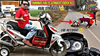 Real Struggle: Bina chale kar Rahe Hai Zomato Delivery! 🫡Salute to this Hero