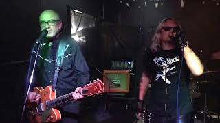 Crazyhead playing 'Buy A Gun' live at Heanor, Derby 29.09.17