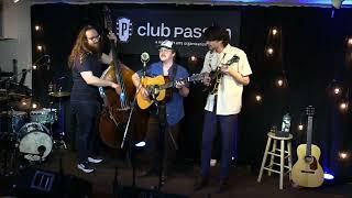 Hound & Handler - I Feel It All - Live at Club Passim