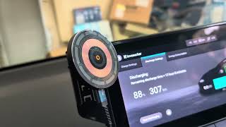 MG4 Excite 51 phone MagSafe holder and Led interior light. Android Auto wireless.