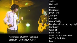 Pearl Jam Live 11-14-1997 - Oakland Stadium - Oakland, CA, USA