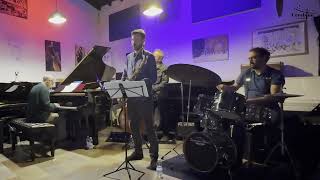 The fool on the hill - Beatles (cover jazz by Rafael Schilt quartet)
