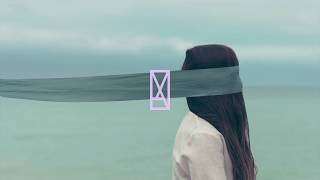 Sparkling Bits, Enkephalin - In The Way (feat. Sara)