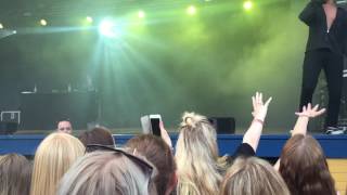 Hov1- Versace scarf (Furuvik 27/5)