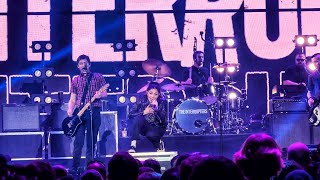 The Interrupters - In The Mirror @ KROQ Almost Acoustic Christmas 2022