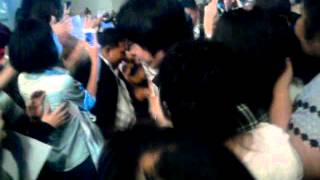 Closer to you Song Joong Ki (I believe)