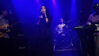 Ovall feat. Armi Millare live at 19 East - Transcend