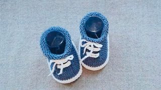 Bootees for babies. Knitted bootees. Baby pram shoes. Baby footwear. Baby shoes. Baby booties.