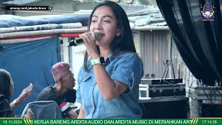 FUJI A -  BONEKA CINTA