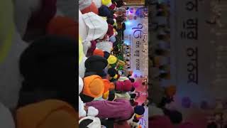 Bhai Manpreet singh ji Kanpuri   insulting indore  Gurudawara  committee member for giving siropa