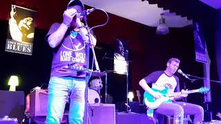 EdenDistrictBlues-Ronan Onemanband & Marko Balland - "Working so hard"'-video: Annick Collombon