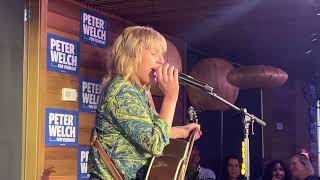 Grace Potter performing for Welch for US Senate!