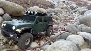 TRX-4M Defender & Injora Jeep JLU go overlanding