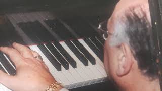 10  THIS GUY'S IN LOVE WITH YOU (B. BACHARACH)