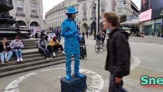 Amazing Entertainer | street performer | London | Statue