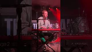 Blair at THE SOCIAL,London on 12/07/23 singing EDGE OF A FEELING