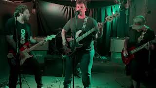 Low Profile - Caos Bar (2025)