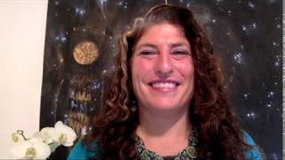 The Daily Huddle - Corrina Sephora - How do you thrive in business as an artist in any economy.