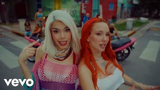 Kenia OS , La Joaqui - Kitty (Video/Lyrics)