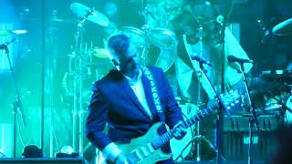 Modest Mouse - Float On (Live in Toronto)