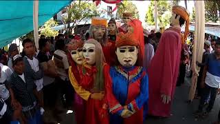 Sedekah desa warga arak ratusan tumpeng (ancak)