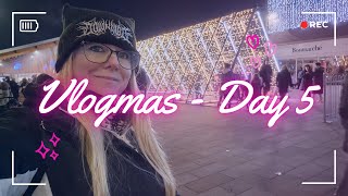 VLOGMAS 🎄 | GREAT YARMOUTH CHRISTMAS LIGHTS SWITCH ON | COUNTERFEIT BRITS LIVE BAND | DAY 5