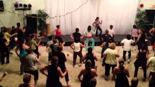 CYRILE ZUMBA WIGGLE WIGGLE