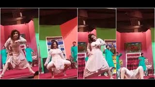Nida ch Ke Sexy Hot Andaz Ahh Cheer Do Na Mujko Ahhhh
