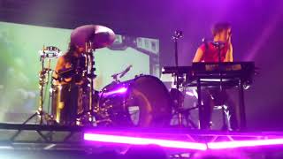 Matt and Kim (Live) - Cinders