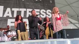 Marilyn McCoo & Billy Davis Jr. - Stoned Soul Picnic (Laura Nyro cover) - 9/21/19 - The Big E - MA
