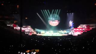Roger waters- Another Brick in the Wall live at Toyota Center