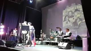 Isharo isharo me by vishwanath batunge sangeeta melekar Live in London