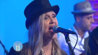Oscar Kami live with the 'Purple Doves' on Studio 10 - Tribute to PRINCE