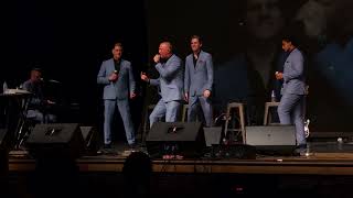 Ernie Haase and Signature Sound                 He Made A Change