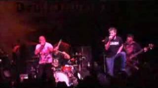 36 Crazyfists LIVE with Howard Jones on HeavyMetalSource.com
