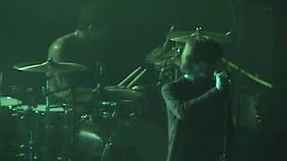 Queens of the Stone Age: "Autopilot" Live 9/23/02 Atlanta, GA