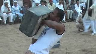 Stonelifting in Dhruggi Rajgan Chakwal 1