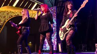 Sugar With 'Seven Nation Army' — Live on Fremont Street🔥