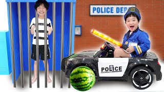 Yejun Police Car Toy Play with Water Melon Power Wheels for Kids