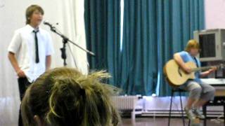 Connor Foster singing hey there delilah