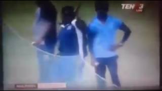 මාලිංගගේ කපාපු පළුවක් ක්‍රිකට් පිටියේ